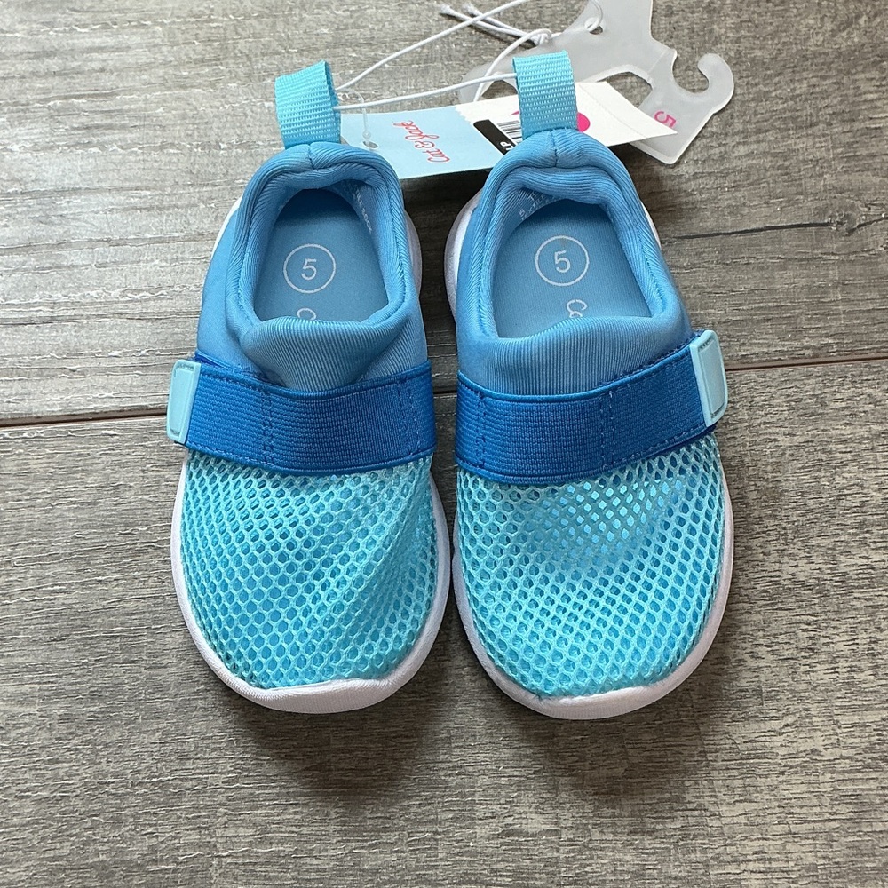 Cat & Jack Aqua and Navy Austen Water Shoes